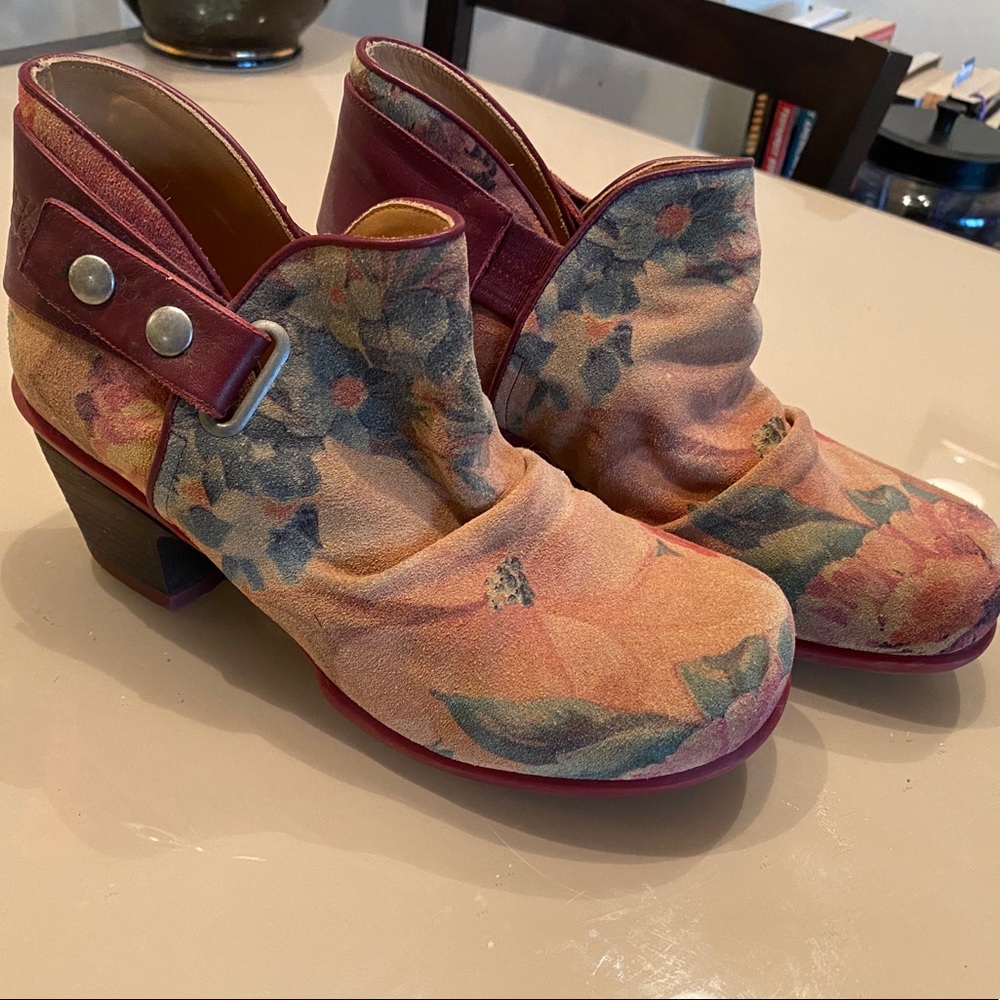 John Fluevog Hopefuls Holly Ankle Booty (Floral)